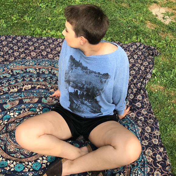 San Francisco's Dolores Park light weight pullover - Picture 3 of 8